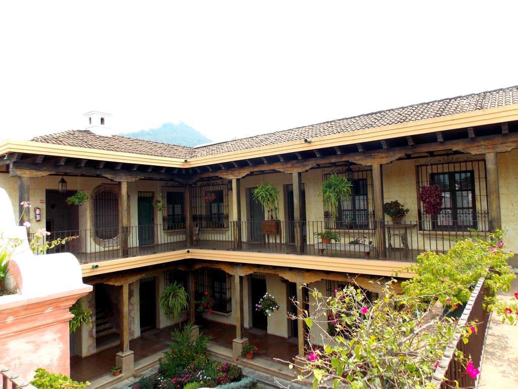 Hotel La Casona De Antigua Bagian luar foto