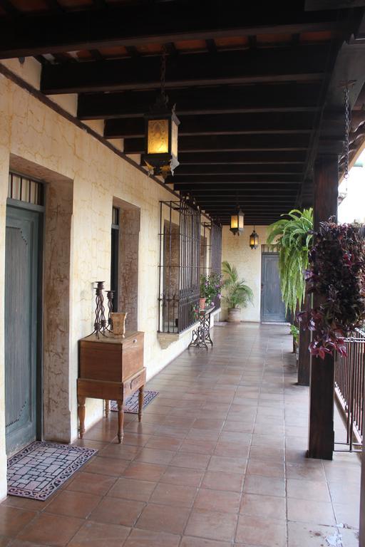 Hotel La Casona De Antigua Bagian luar foto