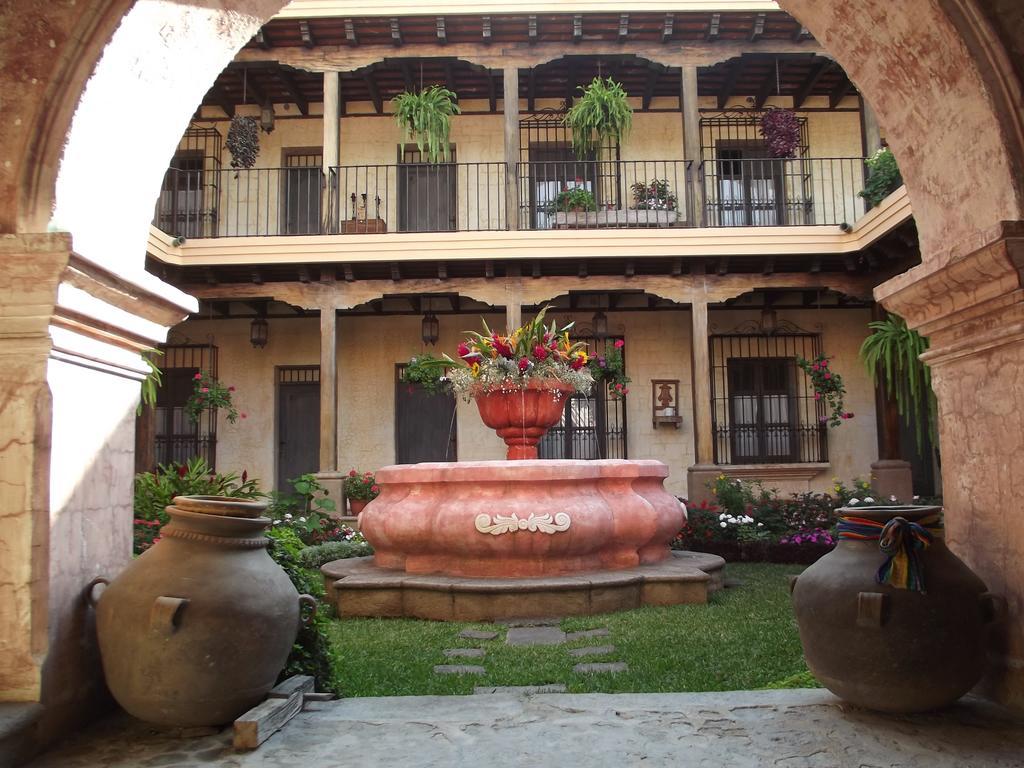 Hotel La Casona De Antigua Bagian luar foto